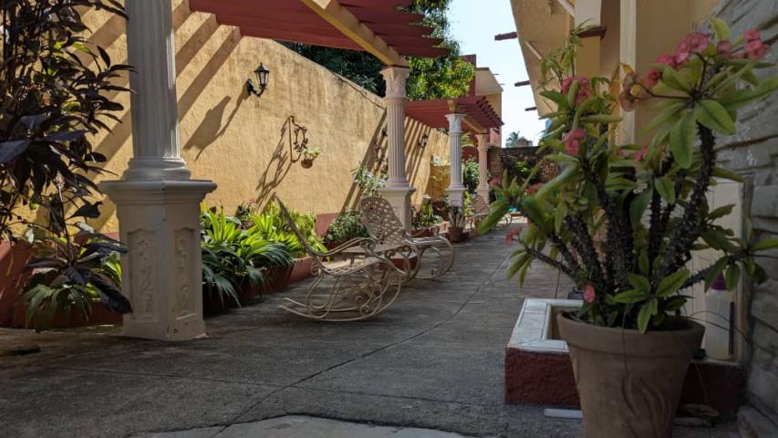 Trinidad patio